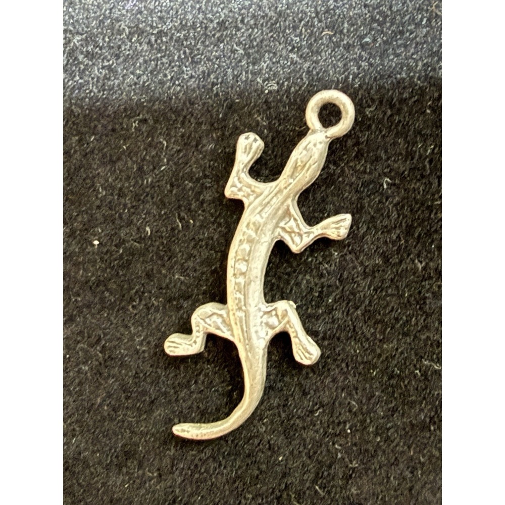 Vintage Sterling Silver Southwestern Desert Lizard Charm Pendant